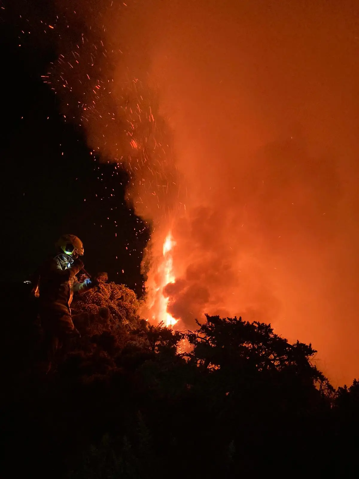 Haverfordwest Grass Fire 05