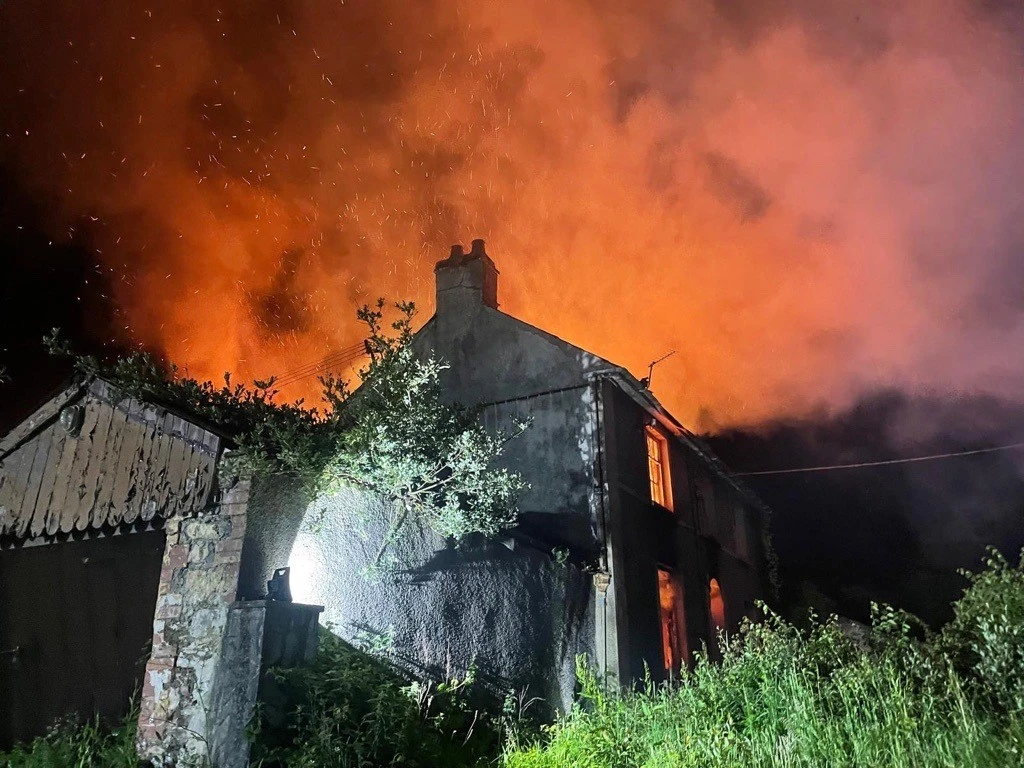Monkton Property Fire 01